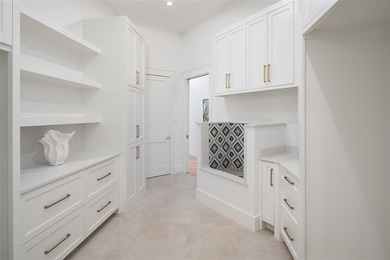 Luxurious new construction in the gated Pinnacle Golf Club on on Pinnacle Golf and Boat Club in Texas - for sale on GolfHomes.com, golf home, golf lot