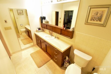 Whether you're an avid golfer or simply appreciate the serene on Quail Ridge Golf Course in Washington - for sale on GolfHomes.com, golf home, golf lot