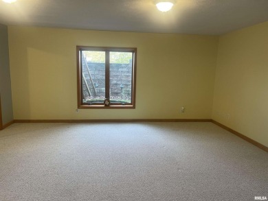 We were off the market for a bit to spruce up this listing. Many on Panther Creek Country Club in Illinois - for sale on GolfHomes.com, golf home, golf lot