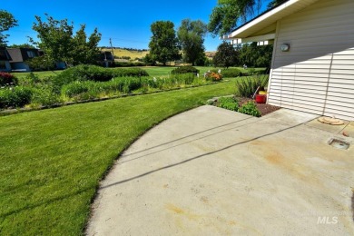 Whether you're an avid golfer or simply appreciate the serene on Quail Ridge Golf Course in Washington - for sale on GolfHomes.com, golf home, golf lot