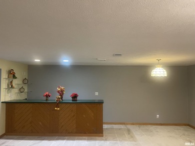 We were off the market for a bit to spruce up this listing. Many on Panther Creek Country Club in Illinois - for sale on GolfHomes.com, golf home, golf lot