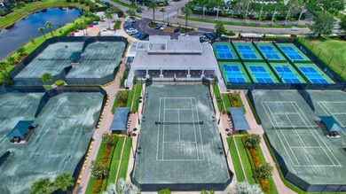 GORGEOUS, LIGHT, BRIGHT ''PENTHOUSE IN THE SKY'' WITH on Gleneagles Golf and Country Club in Florida - for sale on GolfHomes.com, golf home, golf lot