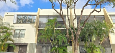 LOW PRICED 3 BEDROOM UNIT IN AVENTURA! Most Desired Location in on Turnberry Isle Resort and Club in Florida - for sale on GolfHomes.com, golf home, golf lot