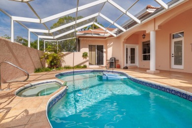 3/3/2 CBS Charming Courtyard Home with pool. Lakefront home is on Lost Lake Golf Club in Florida - for sale on GolfHomes.com, golf home, golf lot