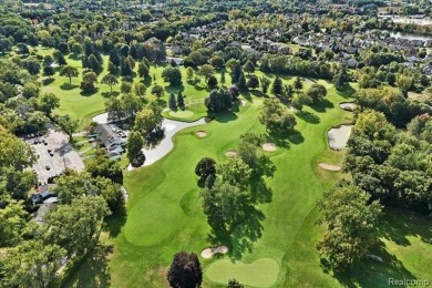 Motivated seller! Welcome to this spacious and beautifully on Twin Beach Country Club in Michigan - for sale on GolfHomes.com, golf home, golf lot