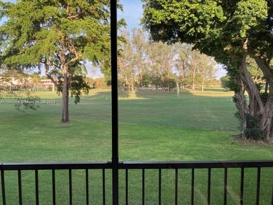 PRICE TO SELL. Georgeos Golf View, Two Bedroom, updated - Tile on Hollybrook Golf and Tennis Club  in Florida - for sale on GolfHomes.com, golf home, golf lot