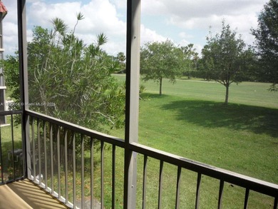 PRICE TO SELL. Georgeos Golf View, Two Bedroom, updated - Tile on Hollybrook Golf and Tennis Club  in Florida - for sale on GolfHomes.com, golf home, golf lot