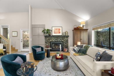Beautifully maintained 3BR/3BA home in the coveted River's Edge on Rivers Edge Golf Resort in Oregon - for sale on GolfHomes.com, golf home, golf lot