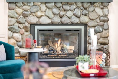 Beautifully maintained 3BR/3BA home in the coveted River's Edge on Rivers Edge Golf Resort in Oregon - for sale on GolfHomes.com, golf home, golf lot