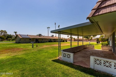 Welcome to this beautifully maintained 2-bedroom, 2-bath Gemini on Sun City Lakes West and East in Arizona - for sale on GolfHomes.com, golf home, golf lot