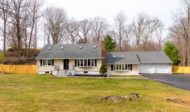 Beautiful Cape Cod style home on a cul de sac in the Silvermine on Silvermine Golf Club   in Connecticut - for sale on GolfHomes.com, golf home, golf lot