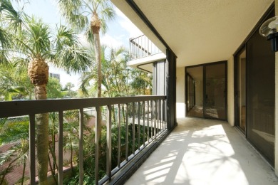 Recently adjusted-reflecting a thoughtful price change. Spacious on The President Country Club in Florida - for sale on GolfHomes.com, golf home, golf lot