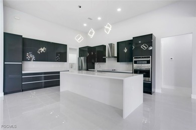 *BACK ON THE MARKET WITH A NEW POOL, NEW PRIVACY FENCE, AND on Palmetto-Pine Country Club in Florida - for sale on GolfHomes.com, golf home, golf lot