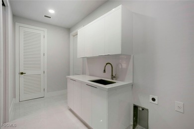 *BACK ON THE MARKET WITH A NEW POOL, NEW PRIVACY FENCE, AND on Palmetto-Pine Country Club in Florida - for sale on GolfHomes.com, golf home, golf lot