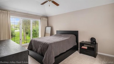 Rare 3 bedroom, 2 bath ranch condo in the Oak Pointe community on Oak Pointe Country Club in Michigan - for sale on GolfHomes.com, golf home, golf lot