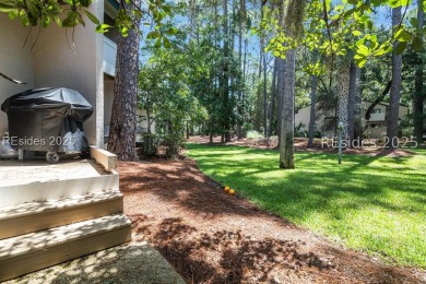 Fully furnished, beautifully finished, and positioned in one of on Harbour Town Golf Links in South Carolina - for sale on GolfHomes.com, golf home, golf lot