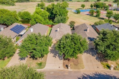 Quaint home in Fort Worth with No HOA! Walk in to an open on WaterChase Golf Club in Texas - for sale on GolfHomes.com, golf home, golf lot