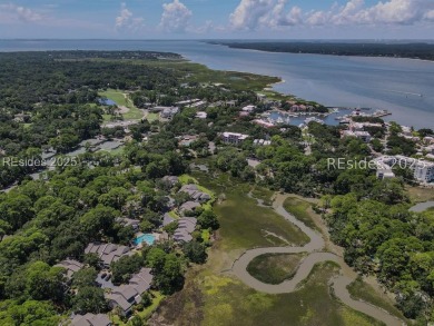 Fully furnished, beautifully finished, and positioned in one of on Harbour Town Golf Links in South Carolina - for sale on GolfHomes.com, golf home, golf lot