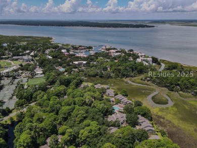 Fully furnished, beautifully finished, and positioned in one of on Harbour Town Golf Links in South Carolina - for sale on GolfHomes.com, golf home, golf lot