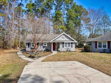 Cozy 3 bedroom / 2 full bath single story home  nestled in an on Heron Point Golf Club in South Carolina - for sale on GolfHomes.com, golf home, golf lot