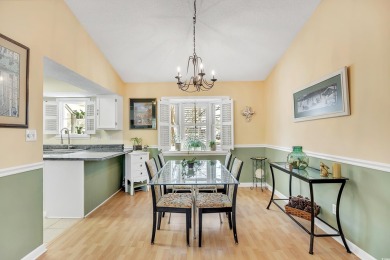 Cozy 3 bedroom / 2 full bath single story home  nestled in an on Heron Point Golf Club in South Carolina - for sale on GolfHomes.com, golf home, golf lot