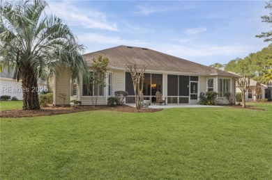 Desirable floor plan w/3 Bedrooms or 2+ den and 2.5 bathrooms on Okatie Creek Golf Club in South Carolina - for sale on GolfHomes.com, golf home, golf lot