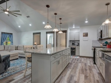 Charming Move-In Ready Home in the Heart of Diboll! on Neches Pines Golf Course in Texas - for sale on GolfHomes.com, golf home, golf lot