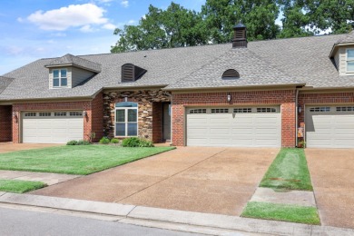 Welcome home to care-free living! This newly updated condo is on  in Tennessee - for sale on GolfHomes.com, golf home, golf lot