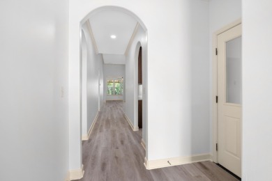 Welcome home to care-free living! This newly updated condo is on  in Tennessee - for sale on GolfHomes.com, golf home, golf lot