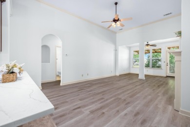Welcome home to care-free living! This newly updated condo is on  in Tennessee - for sale on GolfHomes.com, golf home, golf lot