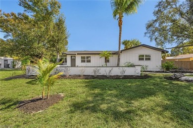 This Stunning McGregor Home is now FOR SALE! Nestled in the on Fort Myers Country Club in Florida - for sale on GolfHomes.com, golf home, golf lot