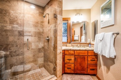 Welcome to the one-of-a-kind Villa Vista Lodge in on Sierra Star Golf Course in California - for sale on GolfHomes.com, golf home, golf lot