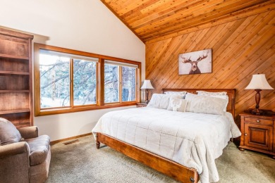 Welcome to the one-of-a-kind Villa Vista Lodge in on Sierra Star Golf Course in California - for sale on GolfHomes.com, golf home, golf lot