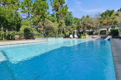 New roof! This home has 6 bedroom with 6 bathrooms plus an on Regatta Bay Golf and Country Club in Florida - for sale on GolfHomes.com, golf home, golf lot