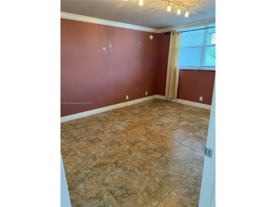2/2 well-kept unit w/ screened-in patio & water view. Marble on Pine Island Ridge Country Club in Florida - for sale on GolfHomes.com, golf home, golf lot