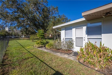 This impeccably maintained 2-bedroom, 2-bath, 2-car garage home on Inverness Golf and Country Club in Florida - for sale on GolfHomes.com, golf home, golf lot