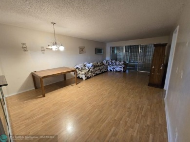 Make it you HOME.  Spacious Condo with Stunning Golf Views - All on Colony West Country Club in Florida - for sale on GolfHomes.com, golf home, golf lot