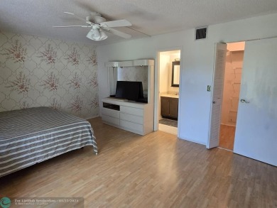 Make it you HOME.  Spacious Condo with Stunning Golf Views - All on Colony West Country Club in Florida - for sale on GolfHomes.com, golf home, golf lot