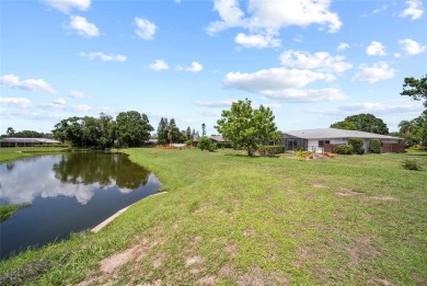 Under contract-accepting backup offers. One or more photo(s) has on Palm Aire Country Club of Sarasota in Florida - for sale on GolfHomes.com, golf home, golf lot