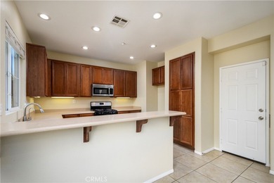 Welcome to this charming 3-bedroom, 2.5-bathroom home located in on Sierra Lakes Golf Club in California - for sale on GolfHomes.com, golf home, golf lot