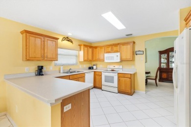 TURNKEY!LOW BOND  Lovely 3/2 Cypress Designer home in the on The Links of Spruce Creek in Florida - for sale on GolfHomes.com, golf home, golf lot