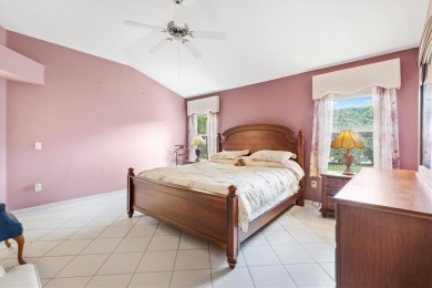 TURNKEY!LOW BOND  Lovely 3/2 Cypress Designer home in the on The Links of Spruce Creek in Florida - for sale on GolfHomes.com, golf home, golf lot