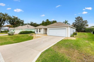 TURNKEY!LOW BOND  Lovely 3/2 Cypress Designer home in the on The Links of Spruce Creek in Florida - for sale on GolfHomes.com, golf home, golf lot