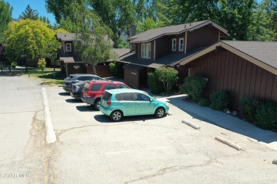Come enjoy the tranquility of Bear Valley Springs in this on Oak Tree Country Club in California - for sale on GolfHomes.com, golf home, golf lot