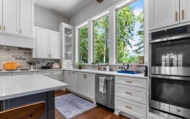 Beautiful Carriage built home under 3 years old with a beautiful on Isabella Golf Course  in Arkansas - for sale on GolfHomes.com, golf home, golf lot