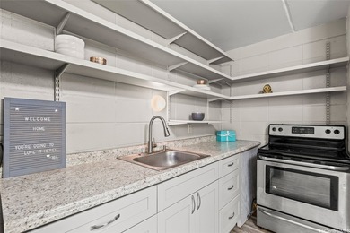 Are you looking for a cozy 2-bedroom/1-bathroom/1-parking condo on Mililani Golf Club in Hawaii - for sale on GolfHomes.com, golf home, golf lot