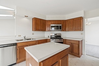 This is the perfect ranch in the perfect location that you've on Streamwood Oaks Golf Club in Illinois - for sale on GolfHomes.com, golf home, golf lot