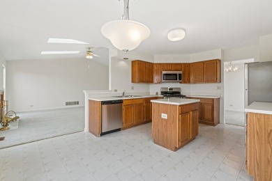 This is the perfect ranch in the perfect location that you've on Streamwood Oaks Golf Club in Illinois - for sale on GolfHomes.com, golf home, golf lot