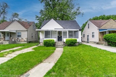 **WOW 800+ SQ FT 3 BEDROOM, 1 BATH BUNGALOW IN DETROIT**NICE on Detroit Golf Club  in Michigan - for sale on GolfHomes.com, golf home, golf lot