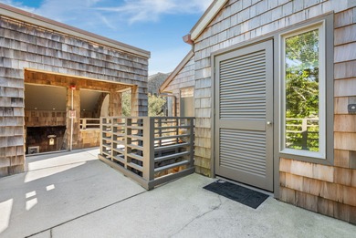 Welcome to the perfect Kiawah blend of luxury and simplicity at on Kiawah Island Resort - Turtle Point in South Carolina - for sale on GolfHomes.com, golf home, golf lot